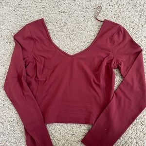 Lululemon Align copped long sleeve.